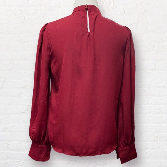Burgundy Plicated Front, Keyhole Back Longsleeve Blouse Medium NWOT - Picture 2 of 10